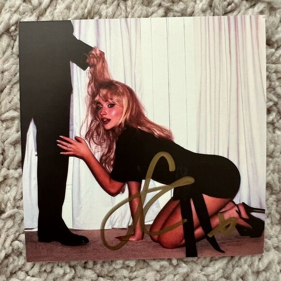Lot of 2: Sabrina Carpenter Man's Best Friend 2DC ALT Cover Vinyls And SIGNED CD - Picture 11 of 16